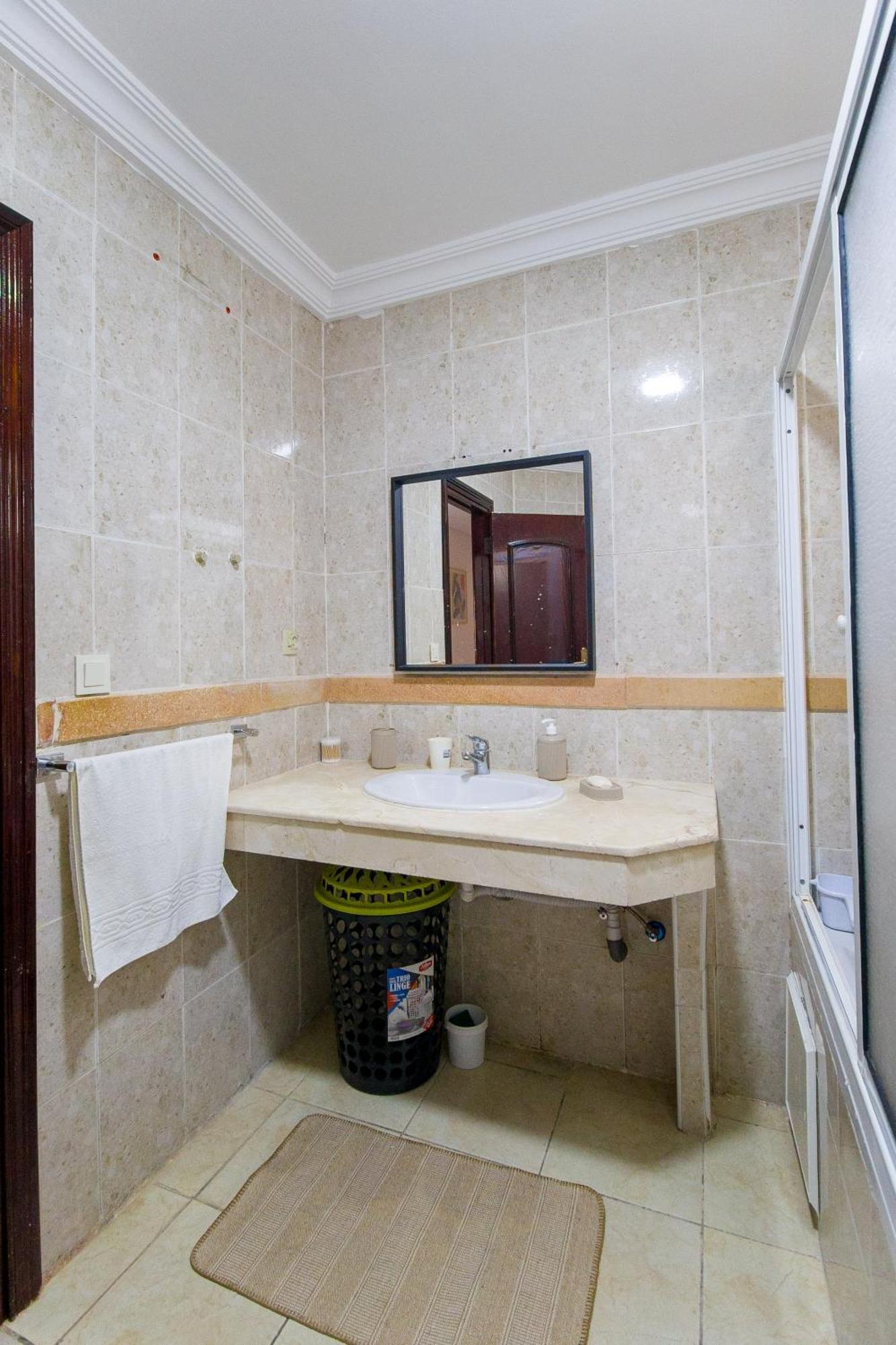 Stylish & Bright 3-bedroom For Max Of 8, Center With Air Conditioning And Free Parking * Tanger